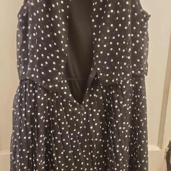 Polka dot dress - Picture 3 of 4